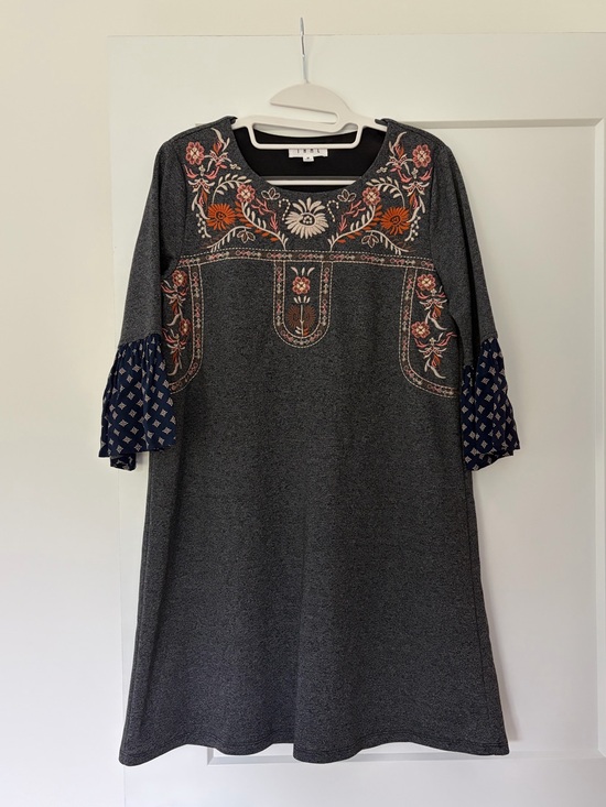 THML Dresses & Skirts - THML Charcoal Gray Embroidered Yoke Midi Dress with Navy Flared Sleeves Medium